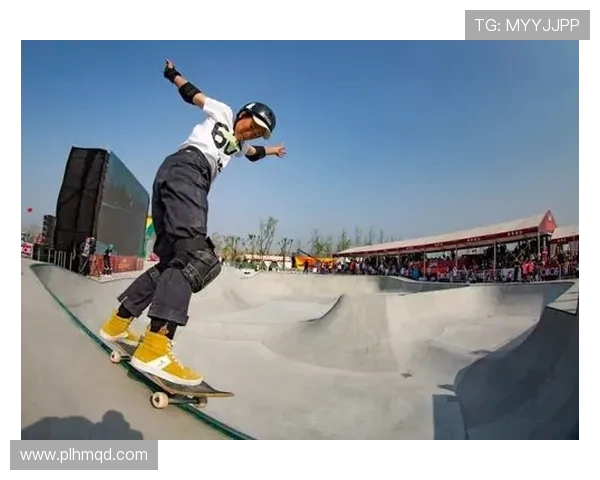 南京滑板队与重庆滑板队赛后复盘力量对比分析与精彩瞬间回顾