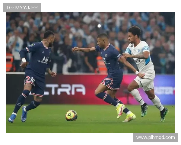 尼姆主场迎战巴黎圣曼争夺法甲积分榜关键战役