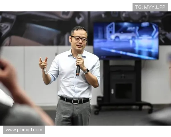 张帆的奋斗历程与成长故事：从平凡到卓越的蜕变之路