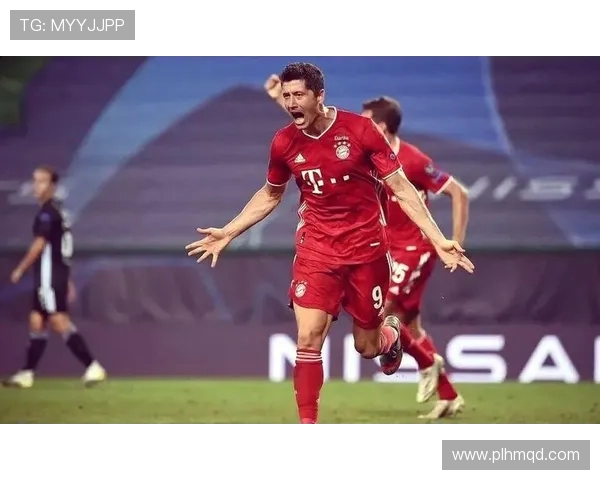 莱万带领球队再创辉煌新篇章球迷期待他在赛场上的精彩表现 莱万带领球队再创辉煌新篇章球迷期待他在赛场上的精彩表现