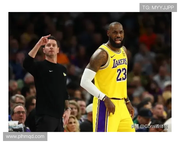 詹姆斯领衔NBA新赛季的挑战与机遇，如何再创辉煌成就传奇之路