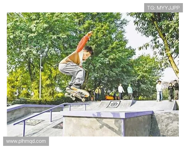 重庆飞盘队在滑板精英赛中的奋勇拼搏与突破之路